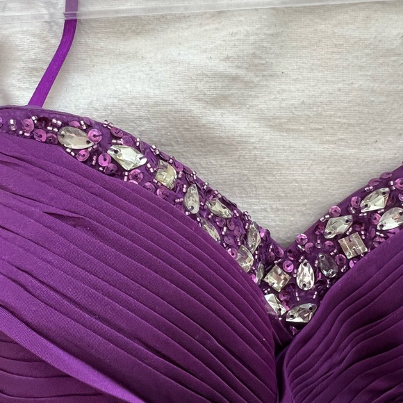 SHORT PROM DRESS - Picture 3 of 4